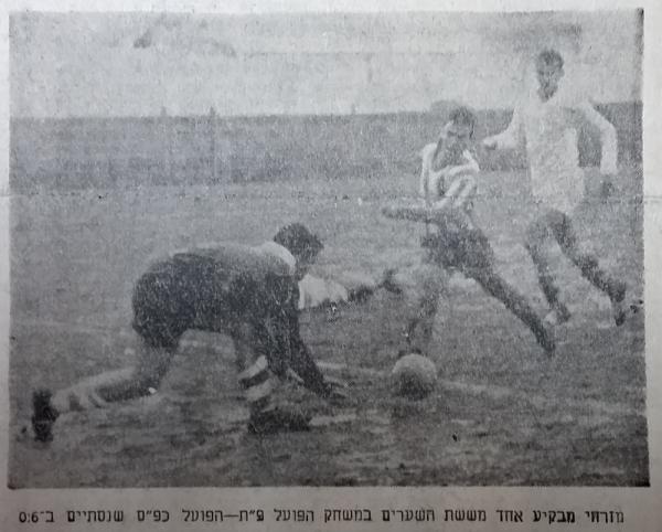 אמנון מזרחי בדרך לכיבוש אחד מששת השערים שהובקע לרשת הכפר-סבאים