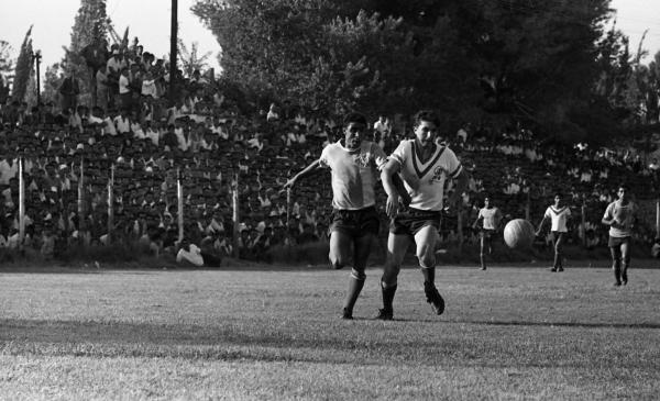 1963/64 - גביע - סיבוב 4 - הפועל מחנה-יהודה (2:0) - יצחק דרוקר בפעולה