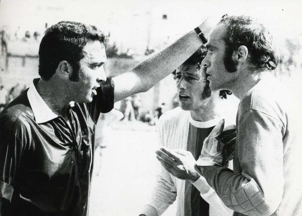 יצחק ויסוקר וגבי רוזנדורן מתווכחים עם השופט יהושע לויה