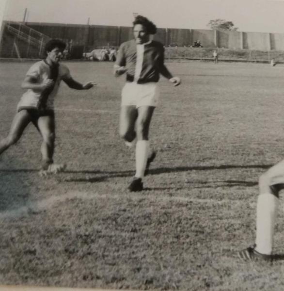 שמוליק רוזנטל ליד אלי דואן (משמאל)