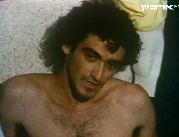 פנחס שכטר בסיום דרבי בעונת 1984/85 (1:2 להפועל פ"ת)