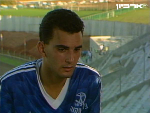 אלון חזן מתראיין בסיום הניצחון בכפר סבא, מתוך ארכיון כאן 11