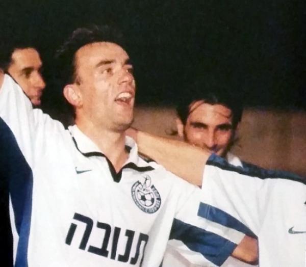 1999/00 - מחזור 7 - מ.ס אשדוד (0:2) - איוואן בולאט חוגג באשדוד עם צמד
