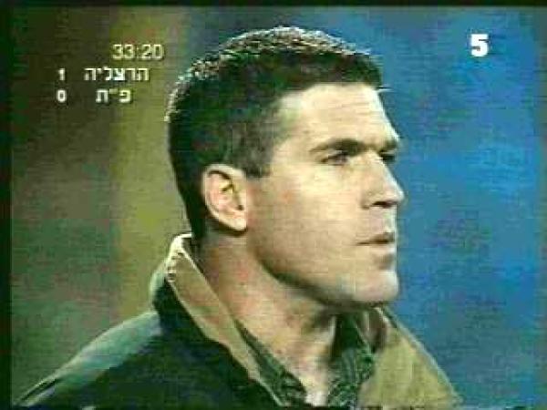 מחצית ראשונה - ניר לוין מודאג.