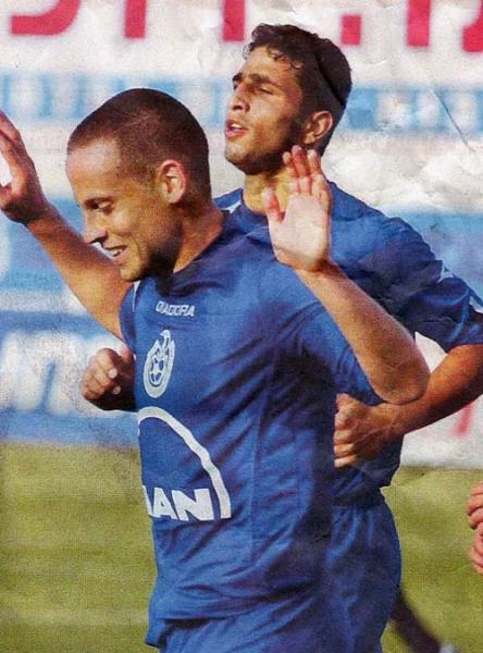 2005/06 - מחזור 30 - בני סכנין (1:4) - עומר בוסנבוים חוגג צמד, אלנתן סלמי מאחוריו