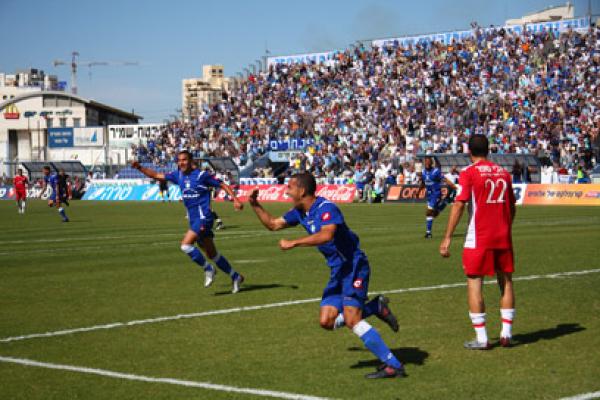 2007/08 - מחזור 33 - הפועל רמת-גן (0:2) - שגיב כהן חוגג את השער הראשון (מתוך Ynet)