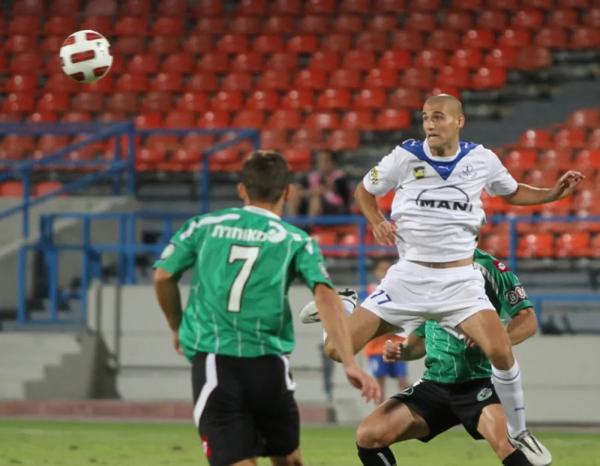 2010/11 - מחזור 8 - מכבי חיפה (1:0) - עידו אקסברד. צילום - קובי אליהו, וואלה