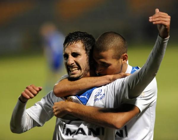 2010/11 - מחזור 35 - הפועל אשקלון (0:3) - אלון תורג'מן חוגג את ה-0:2. צילום - ברני ארדוב, וואלה