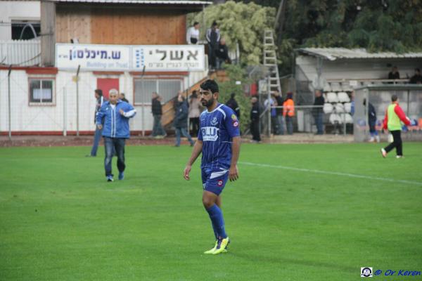רועי זיקרי
