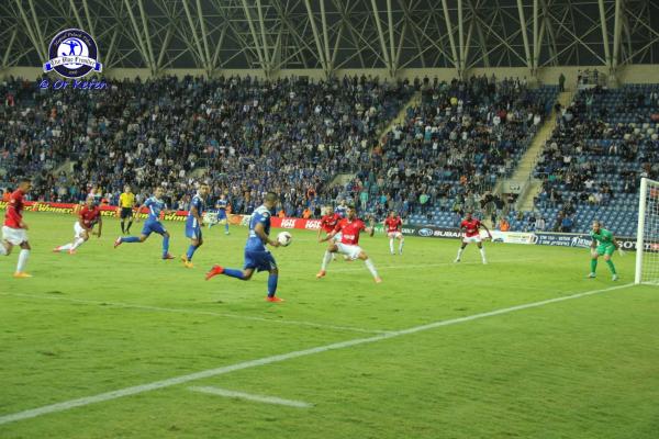 2014/15 - מחזור 6 - הפועל תל-אביב (1:0) - קובי מוסא פורץ מימין בהתקפה נוספת שהסתיימה ללא שער