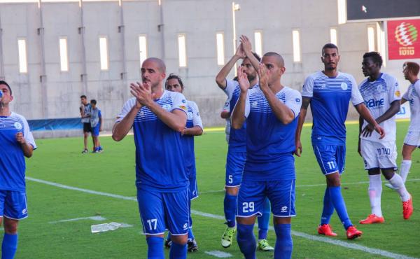 2015/16 - טוטו - מחזור 3 - עירוני רמת-השרון (0:0) - שחקני הפועל מודים לקהל