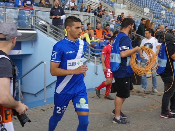 2017/18 - מחזור 30 - הפועל תל-אביב (2:1) - דור גלילי עולה למגרש