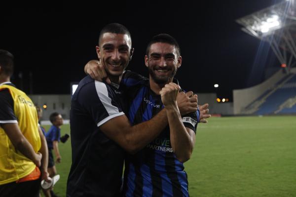 נדב ראובני מאושר בסיום. בישל שער בהופעת הבכורה