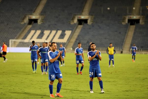 נדב ראובני ועוז פרץ בסיום המשחק