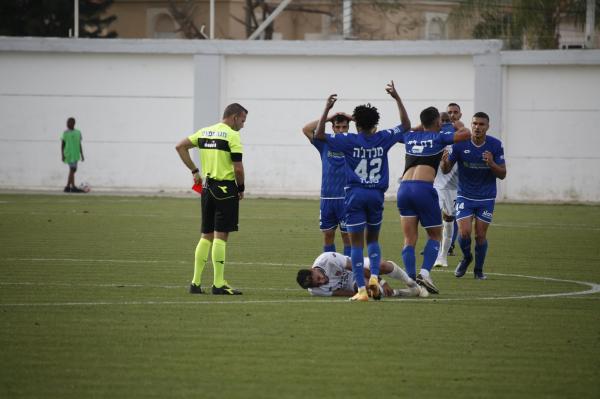 שחקני הפועל פ"ת מתוסכלים אחרי ההרחקה של רם לוי