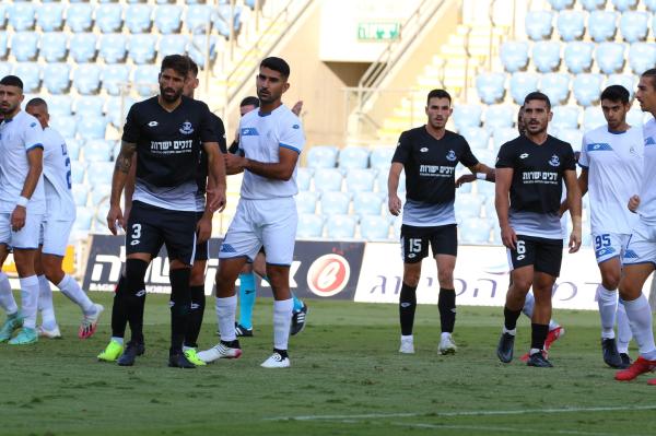2021/22 - מחזור 9 - עירוני רמת-השרון (2:0) - דניאל טוויזר, אוהד רבינוביץ' וחיים איצרין ברחבה
