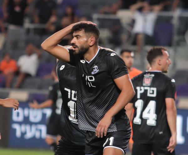 רועי זיקרי בהלם