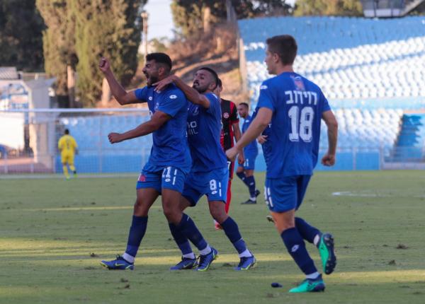 רועי זיקרי חוגג שער שיוויון