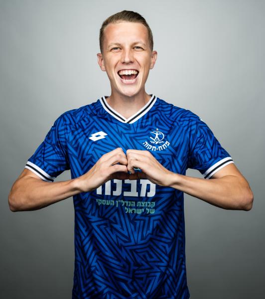 סמואל בראון - יום צילומים הפועל פ"ת, עונת 2023/24, טייק 2