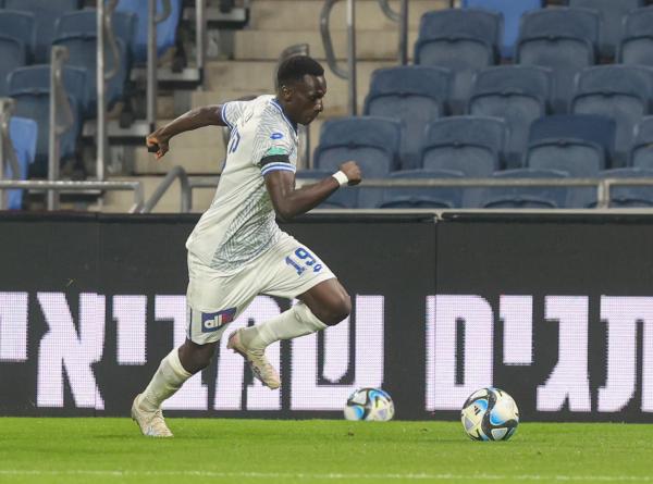 יאן קיניונס
