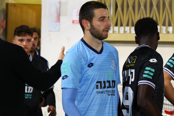 עומר כץ