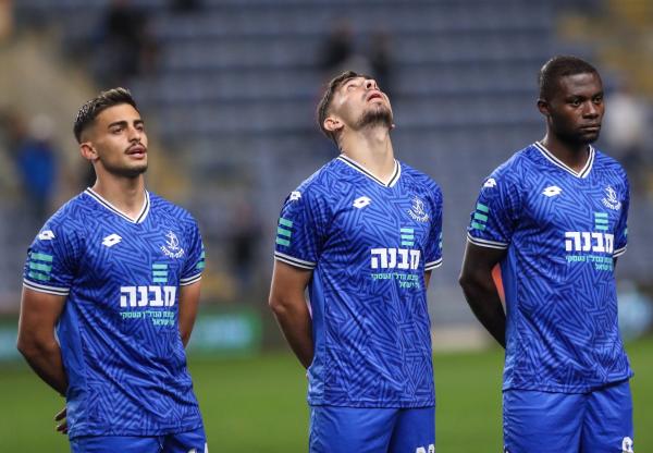 2023/24 - מחזור 24 - הפועל תל-אביב (0:0) - גילברט קומסון, רוי נאווי ורועי אלימלך