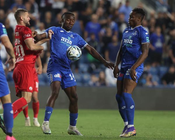 גביע - רבע גמר - הפועל באר-שבע (1:0) - דניס אדינרן ופורצ'ן באסי