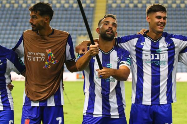 יער זמברובסקי, רם לוי ובן אז'ובל