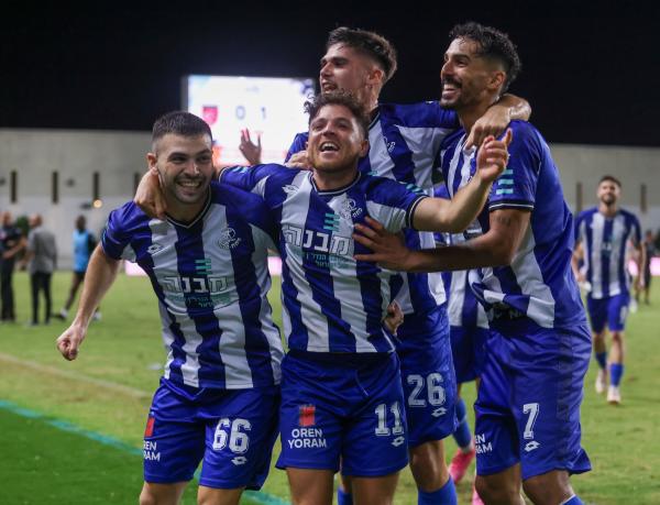 בן אז'ובל, יער זמברובסקי, גולן בני ואיתי רוטמן חוגגים