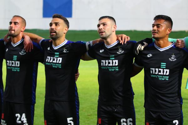 מתן גושה, איתי רוטמן, רם לוי ודניאל מור יוסף חוגגים בסיום