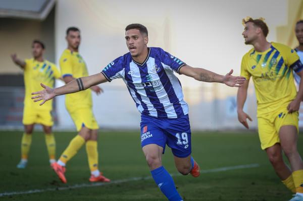 נועם שחר חוגג שער ניצחון דרמטי